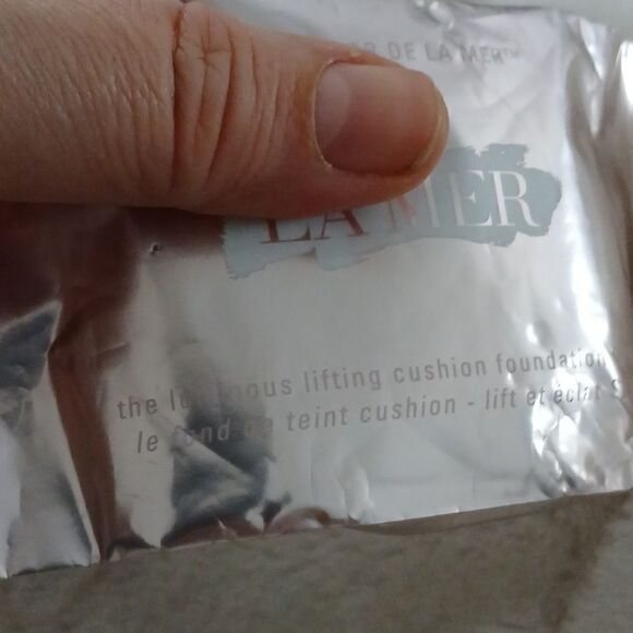 La Mer Skincolor Spf 20 Refill - Picture 4 of 4